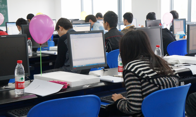 PG电子